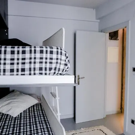 Luisvi Bed & Breakfast Bilbao